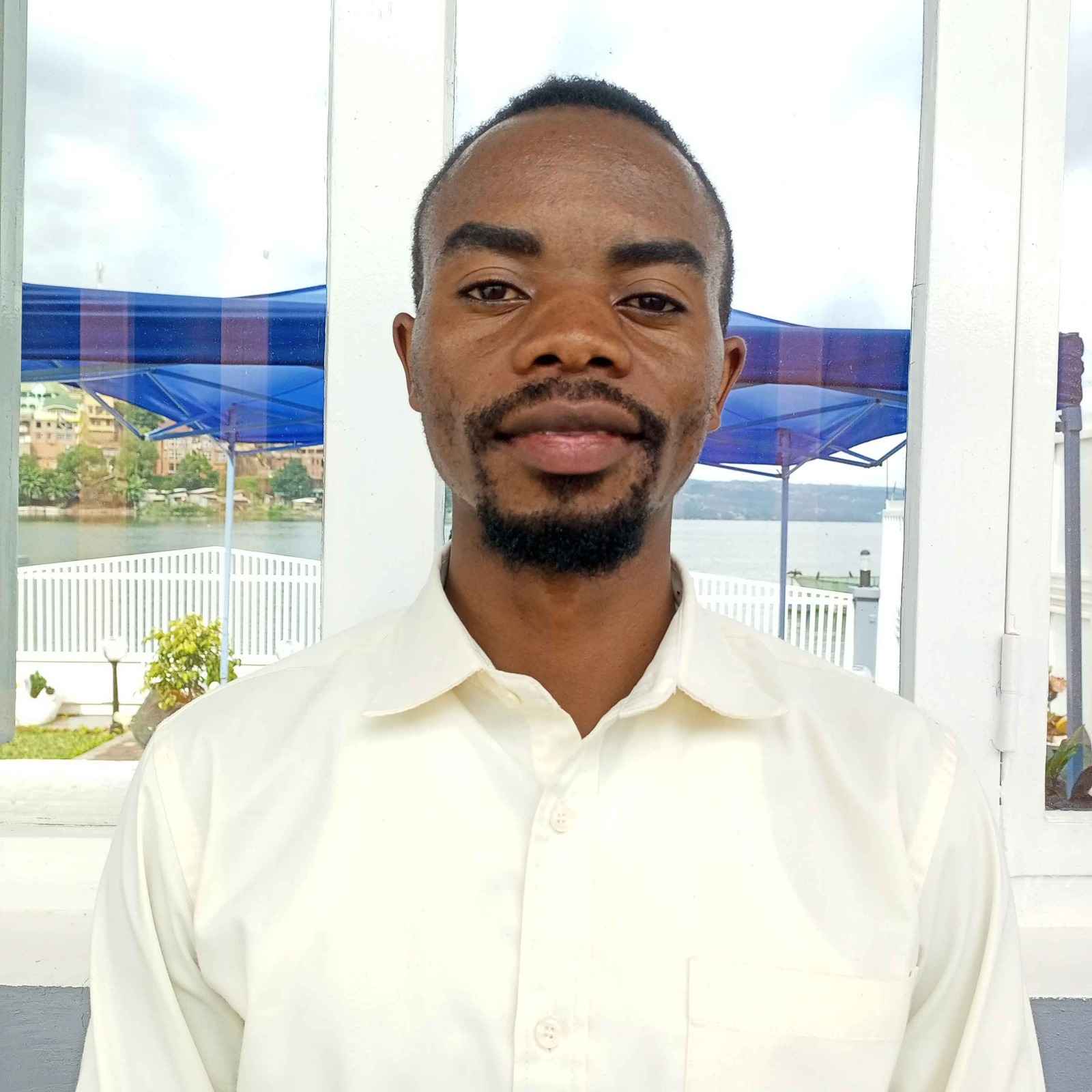 Innocent OMBENI - Chef de projets énergies renouvelables
